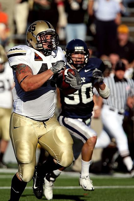 What is the Least Important Position in Soccer? Analyzing Player Contributions! 7 Fullbacks: The Silent Contributors on Both Ends of the Pitch