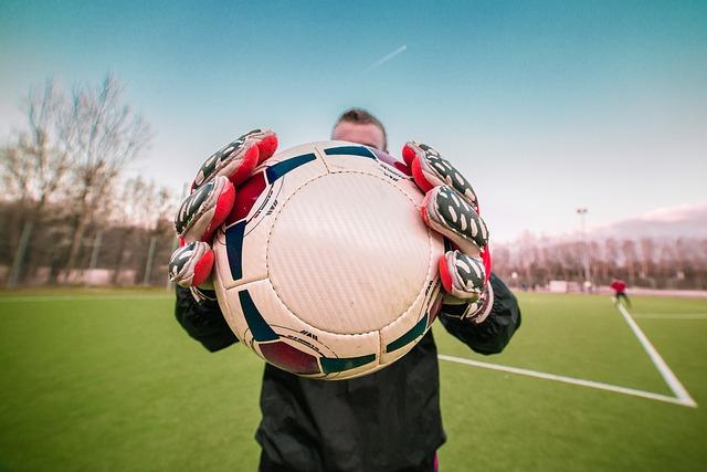 Tips for Goalkeepers in the Rain