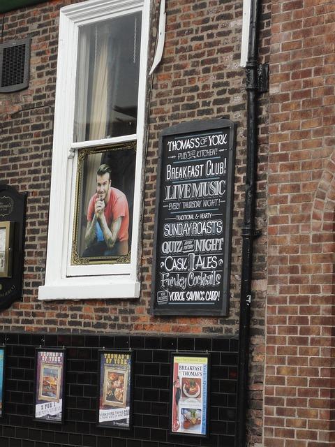 Does David Beckham Play Soccer? Insights into the Soccer Legend's Career! 2 Does David Beckham Play Professional Soccer?