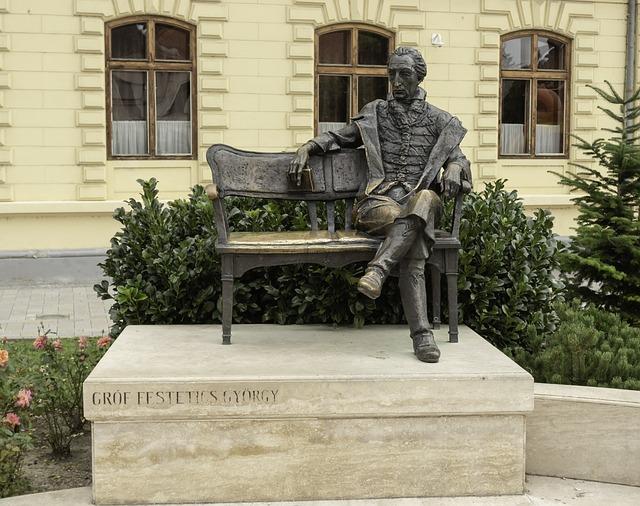 When is Women's Soccer Season? Women's League Calendar! 5 Notable Teams and Players to Watch Out For