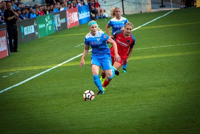 How Long Is Professional Soccer Season? Duration of Pro Leagues 2 Length of Professional Soccer Season Varies Across Leagues