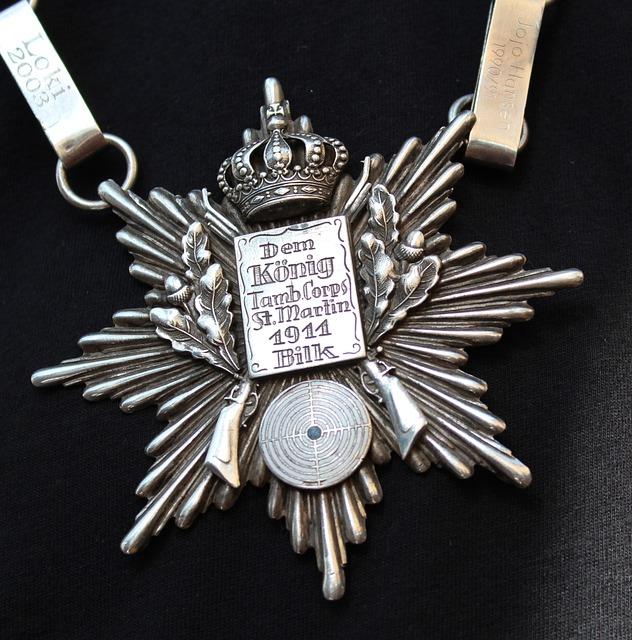 Best Soccer Club Badges: Analyzing Football's Most Iconic Symbols! 3 - Importance of a Club Badge in Football